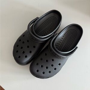 Crocs Men’s Black Clogs Sz9 / Women’s Sz11